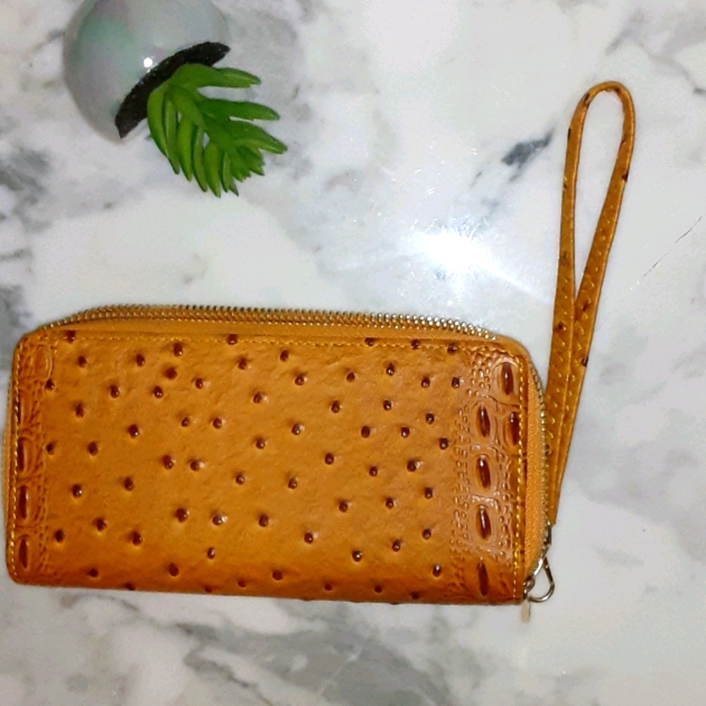 Nwot wallet/wristlet